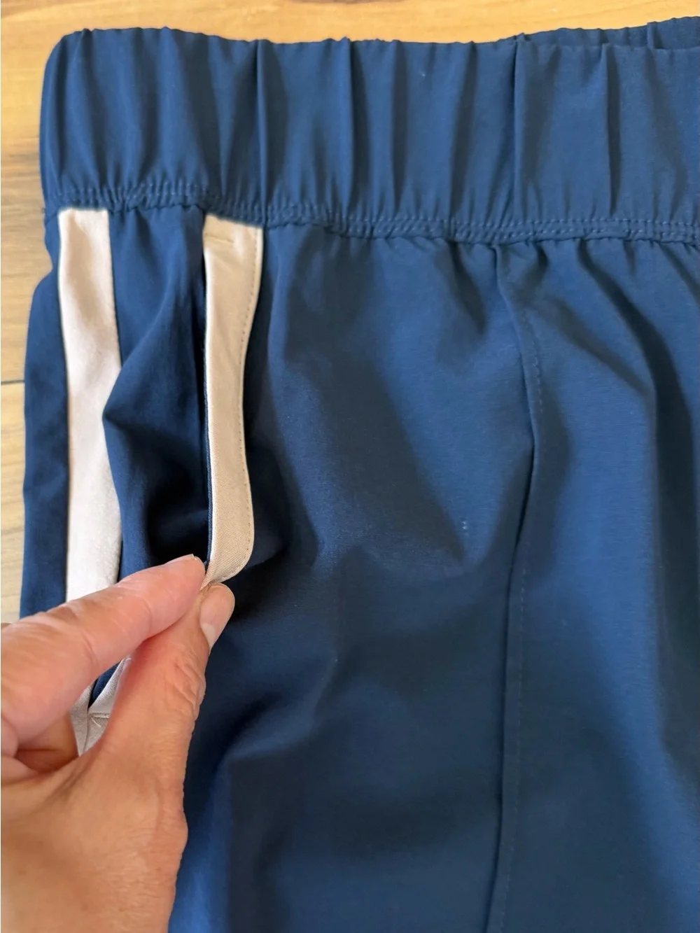 J Jill Fit Women’s Navy Wide-Leg Track Pants with Taupe Side Stripe - Picture 3 of 9